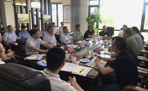 调研现场气氛活跃3.jpg 调研现场气氛活跃3.jpg