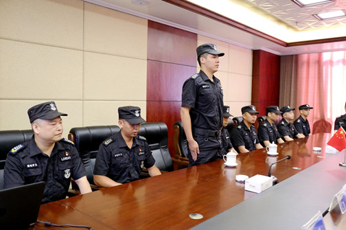 代表发言.jpg 代表发言.jpg
