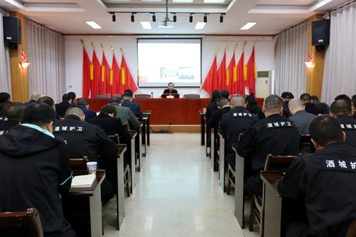专题学习.jpg 专题学习.jpg